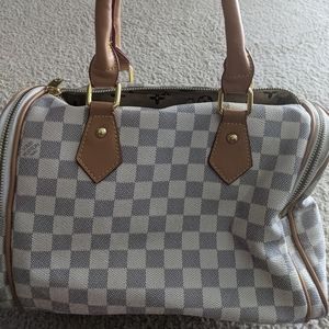 White check bag